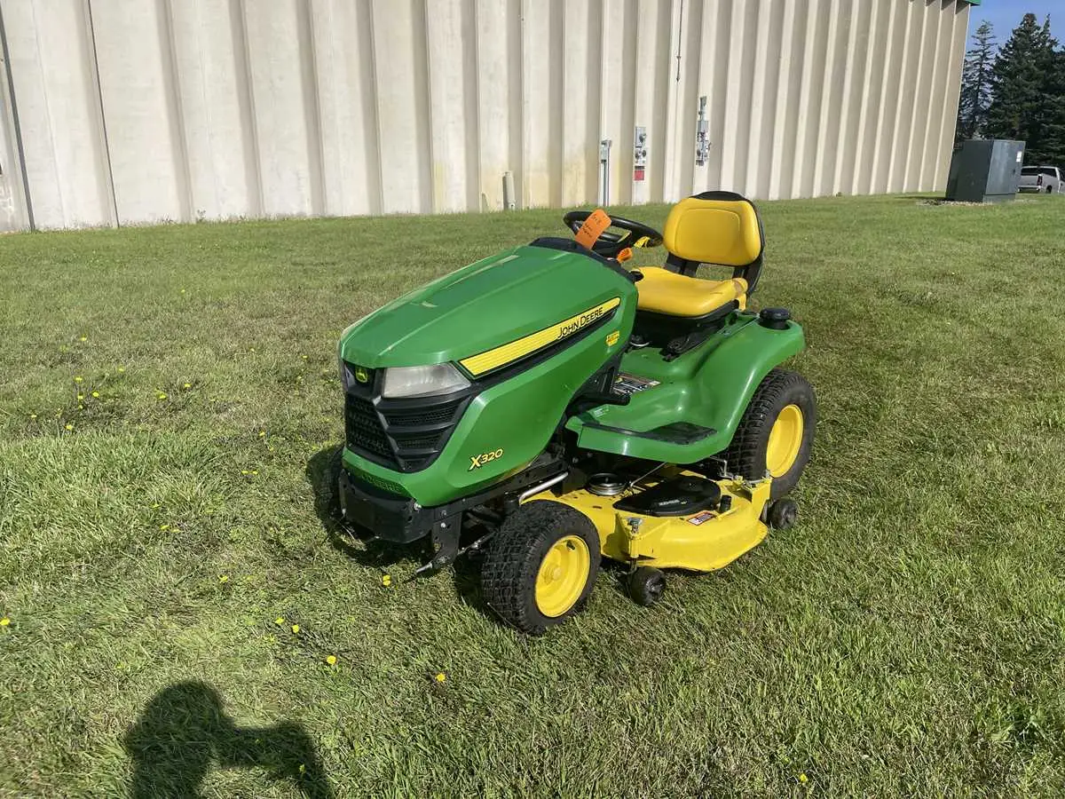 deck belt diagram for john deere x320