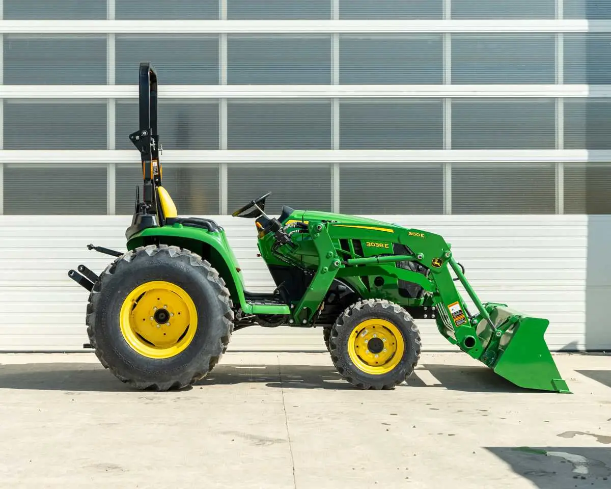 john deere 3038e 3 point hitch parts diagram