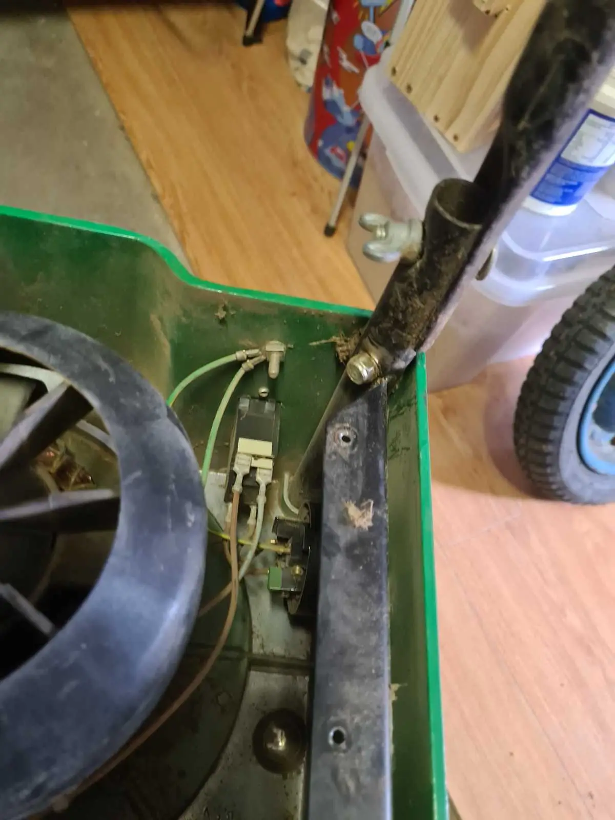 diagram of drive belt for a john deere gt235